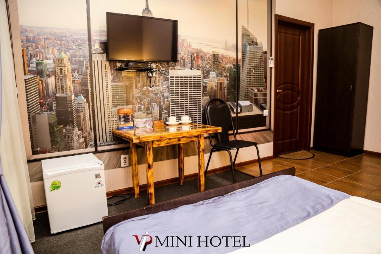 Vip Mini Hotel Semey Exteriör bild