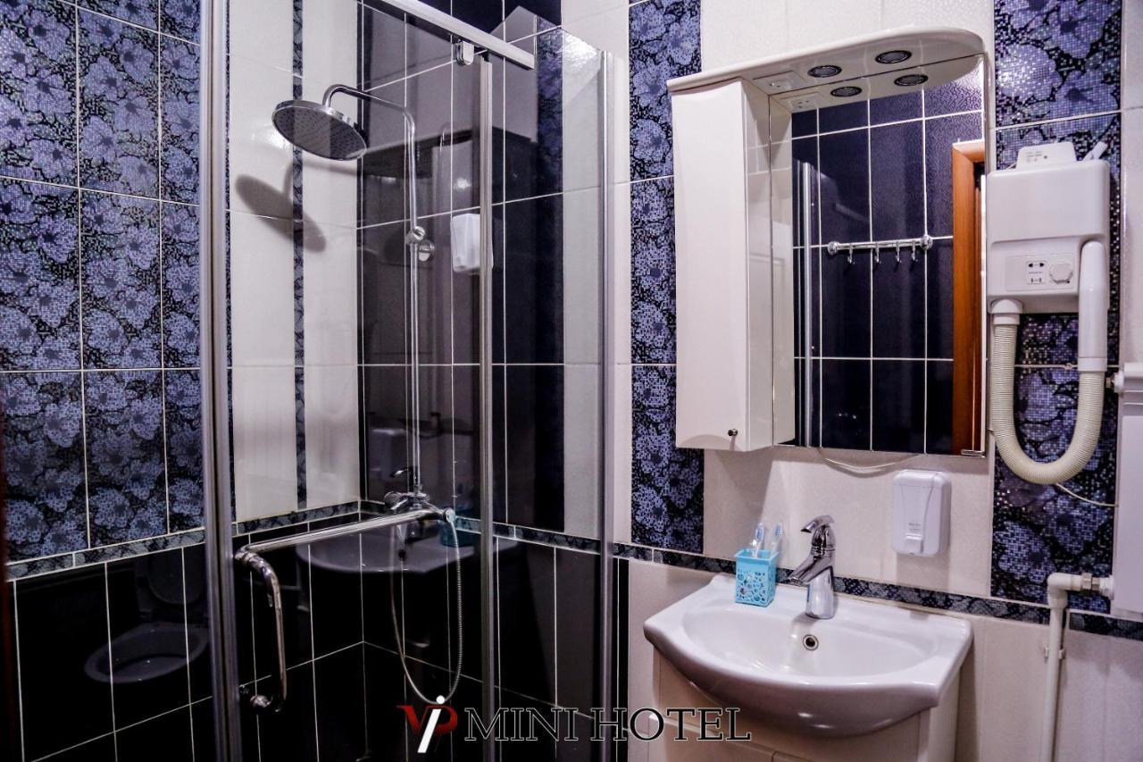 Vip Mini Hotel Semey Exteriör bild