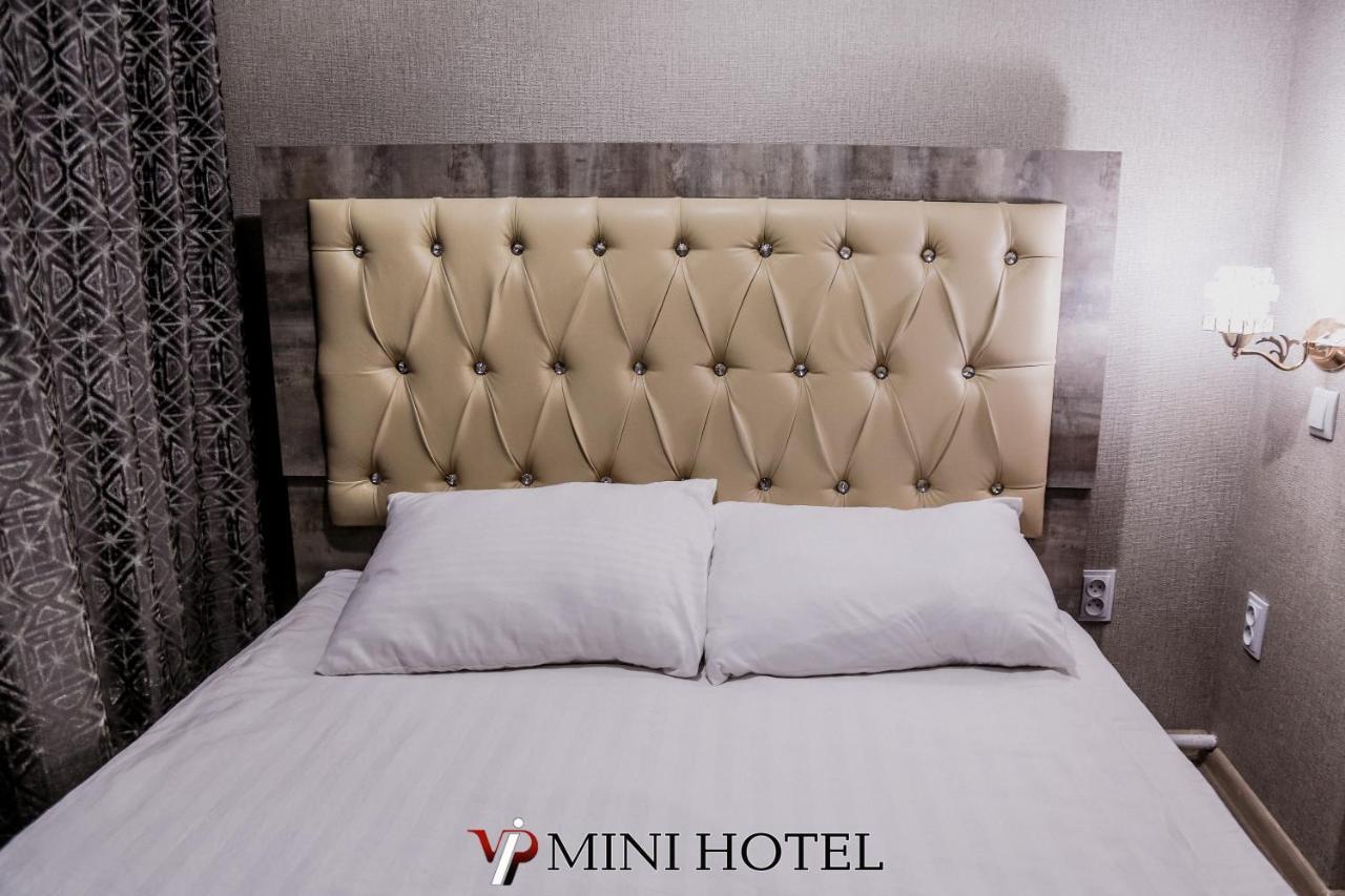 Vip Mini Hotel Semey Exteriör bild