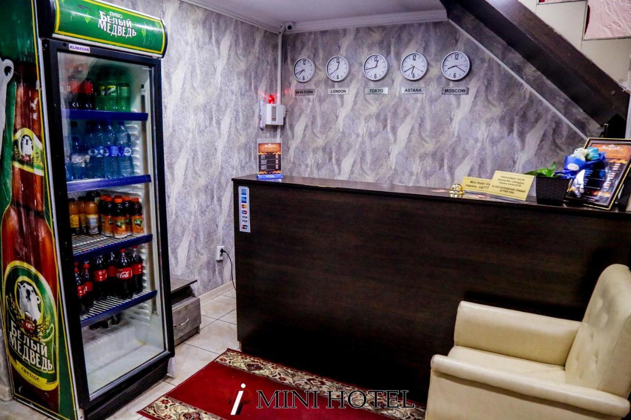 Vip Mini Hotel Semey Exteriör bild
