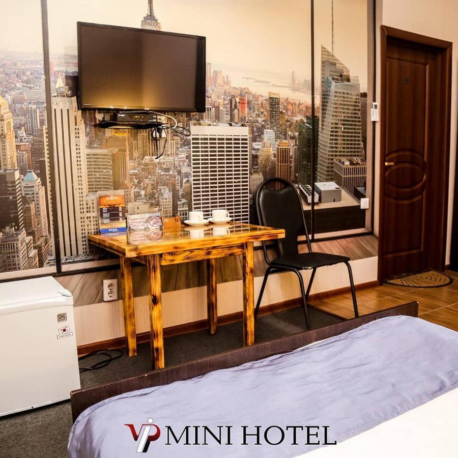 Vip Mini Hotel Semey Exteriör bild