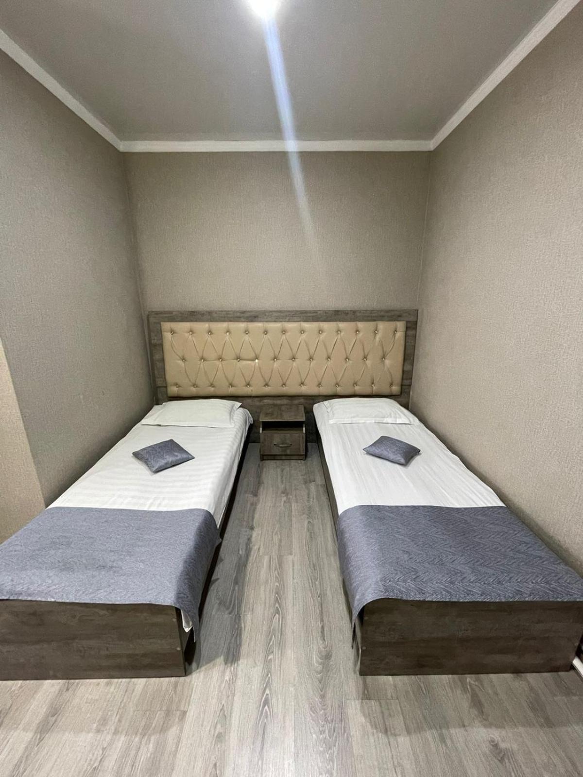 Vip Mini Hotel Semey Exteriör bild