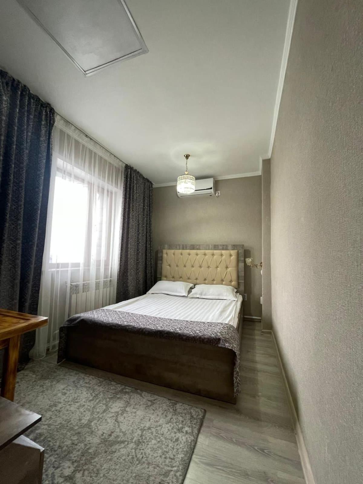 Vip Mini Hotel Semey Exteriör bild