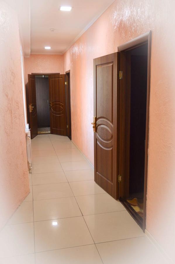 Vip Mini Hotel Semey Exteriör bild