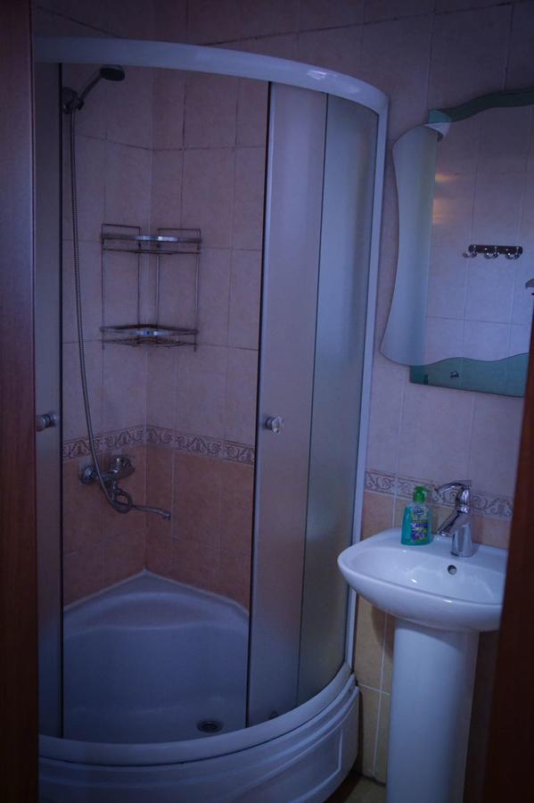 Vip Mini Hotel Semey Exteriör bild